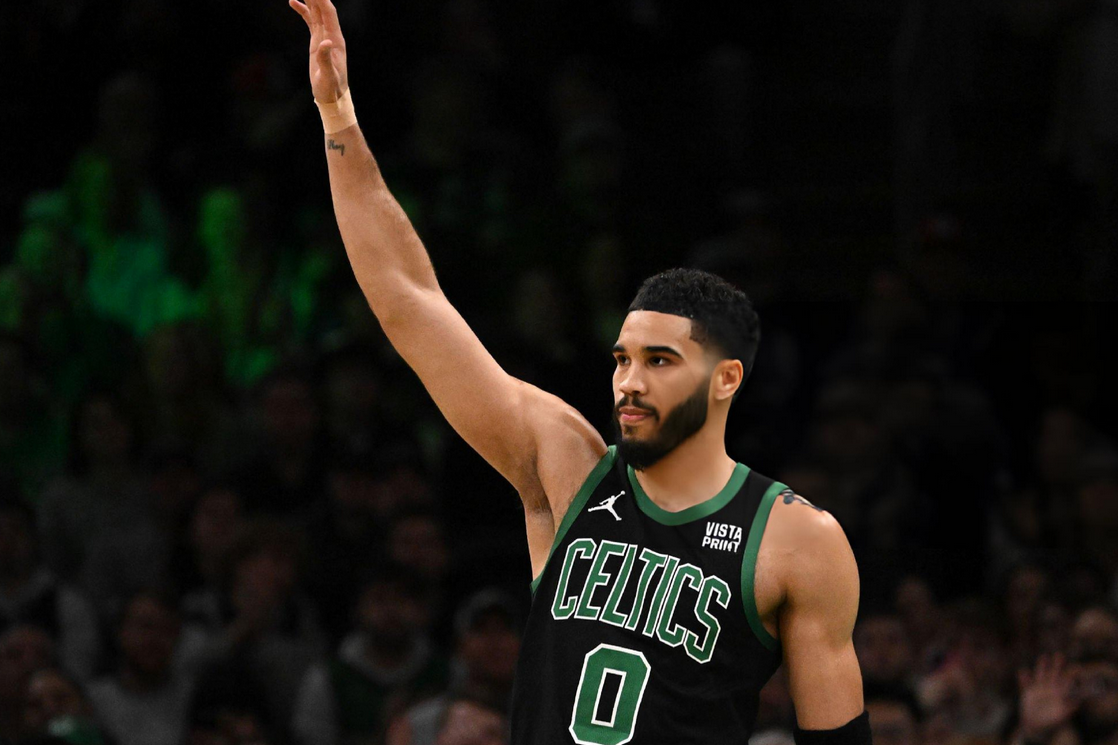 关于清晨NBA常规赛焦点战，巴塞罗那强势反弹，赛场秩序良好，医务组通报恢复的信息