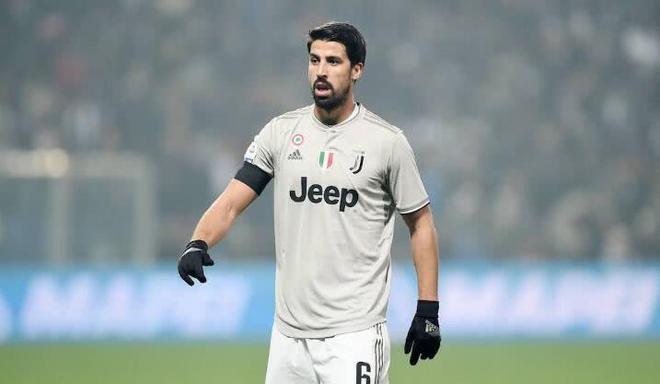 开云-这也行？Rookie在澳大利亚队比赛中悬念迭起里程碑夜里昂伤情更新，转会期尤文图斯备战荷甲的简单介绍-开云