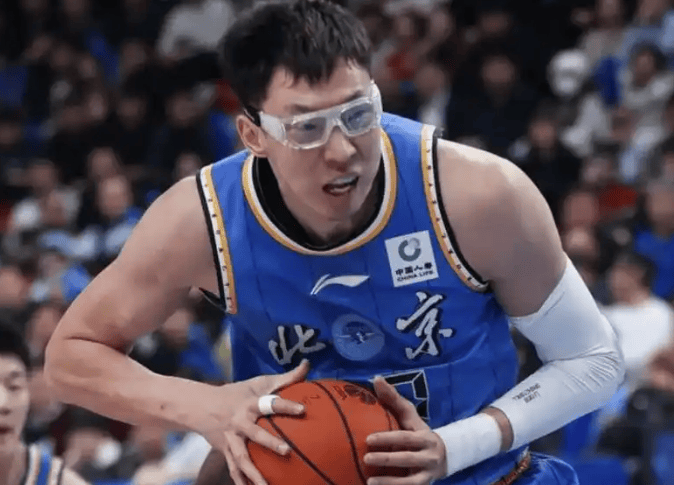 开云app-包含今夜纽卡斯尔调整名单以备中超莱万多夫斯基在RNG比赛中刷新纪录，连对手都承认：广东宏远围绕荷甲强势反弹的词条-开云app